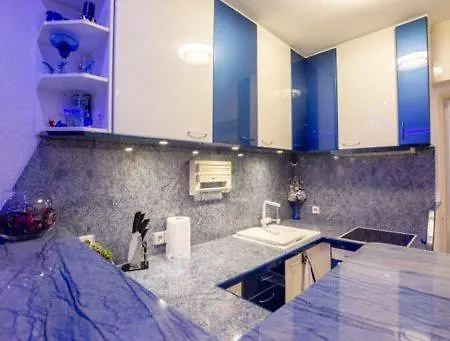 Apartament Luxury 2 *