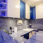 Apartment Luxury 2 *