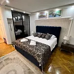Luxury 2 Apartment